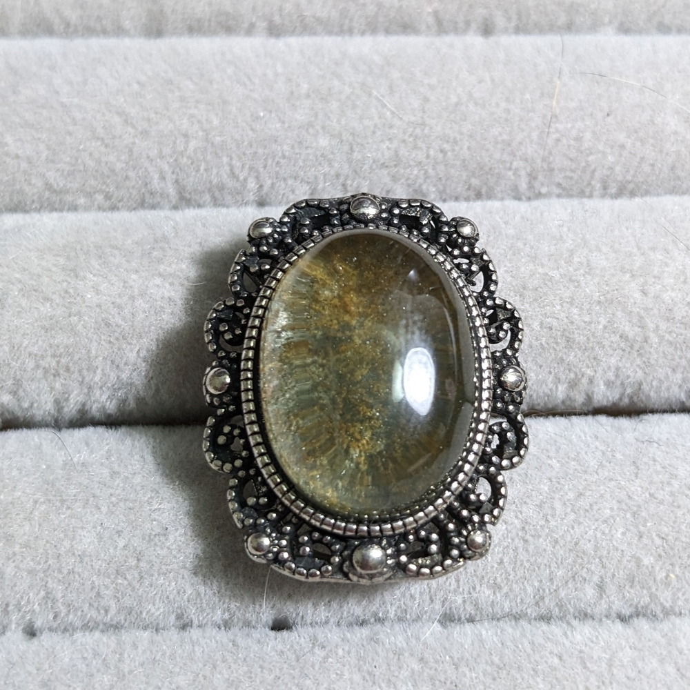 Elegant Silver and Gold-Toned Women's Ring